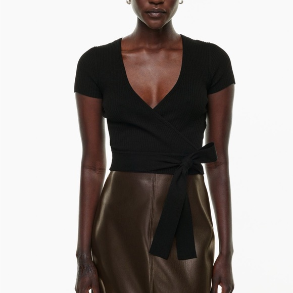 Aritzia all tied up top - Picture 5 of 5